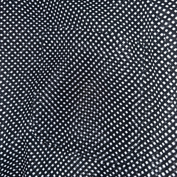 Covington Essentials - women’s sheer blouse - Picture 6 of 7